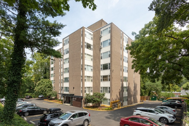 Park East Apartments in Washington, DC - Building Photo - Building Photo
