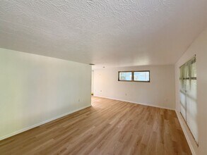 3403 Old Oak Dr in Sarasota, FL - Building Photo - Building Photo