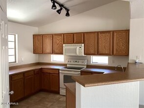 2586 W Bartlett Way in San Tan Valley, AZ - Building Photo - Building Photo