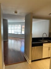 1150 K St NW, Unit 311 in Washington, DC - Foto de edificio - Building Photo