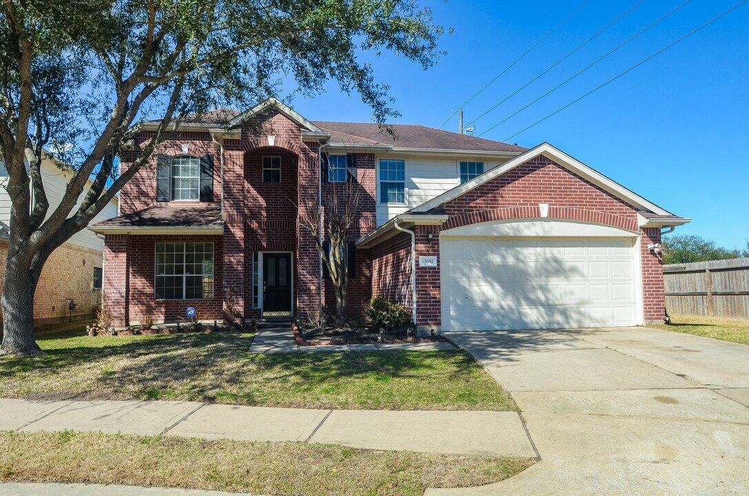 15002 Turphin Way in Sugar Land, TX - Building Photo