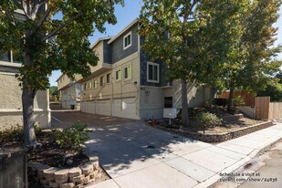 4517 College Way in San Diego, CA - Building Photo