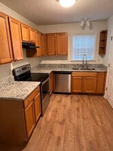 105 Cross Hill Ln in Holly Springs, NC - Building Photo - Building Photo