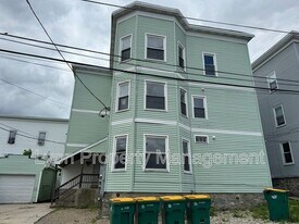 19 Chester St in Woonsocket, RI - Building Photo