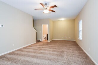 161 Crescent Woode Way in Dallas, GA - Building Photo - Building Photo
