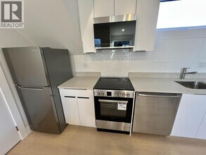 5482 Quebec St in Vancouver, BC - Building Photo - Building Photo