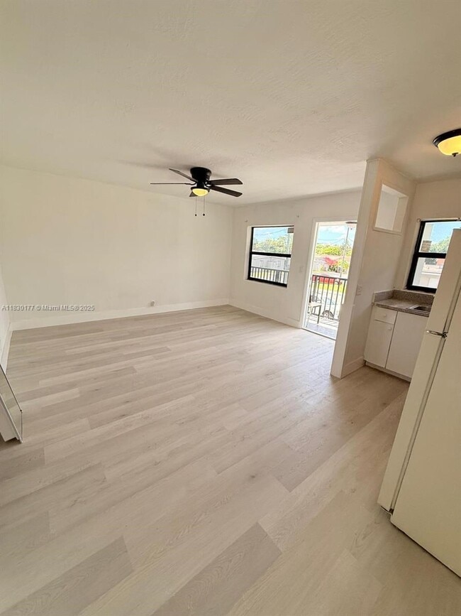 3020 NW 21st Ave in Miami, FL - Building Photo - Building Photo