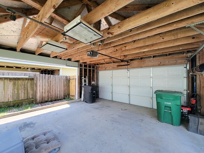 11427 Carla St