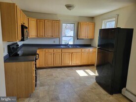 970 Brownsville Rd in Wernersville, PA - Building Photo