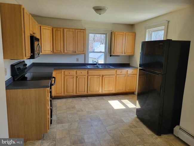 property at 970 Brownsville Rd