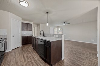 16649 E Forrestal St in Montgomery, TX - Building Photo - Building Photo