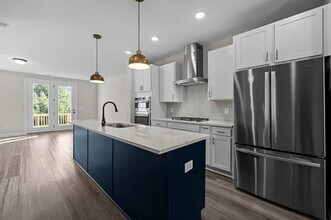 1975 Fahey Dr in Apex, NC - Building Photo - Building Photo