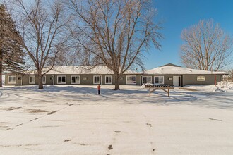 Dakota Village in Finley, ND - Building Photo - Building Photo