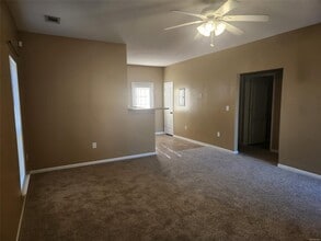 225 Pine Meadows Cir in Elmore, AL - Building Photo - Building Photo