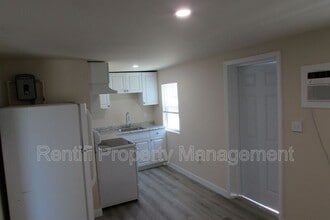 101 3rd St in Ft. Myers, FL - Foto de edificio - Building Photo