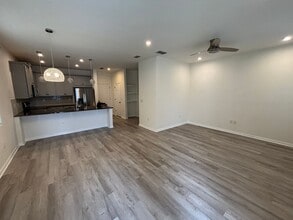 2292 Centerra Loop in Kissimmee, FL - Building Photo - Building Photo