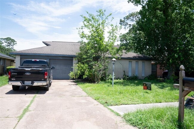 property at 12314 River Trail Dr