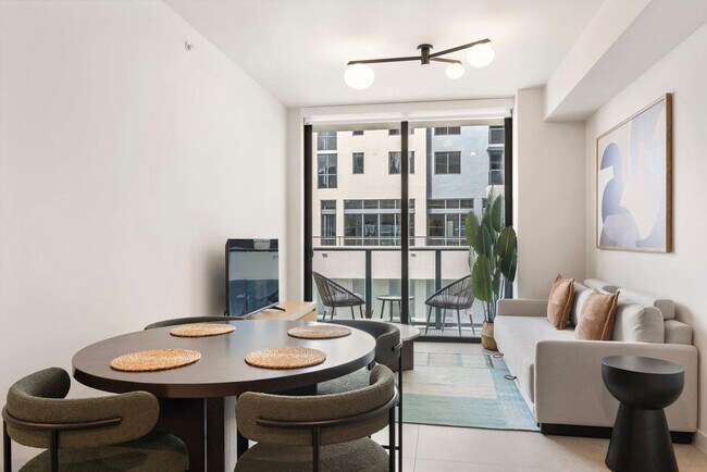 11 NE 6th St, Unit SI FL10-ID1471178P