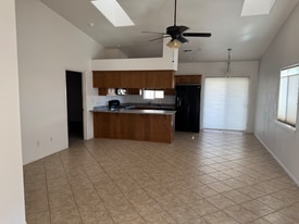 3193 S Brand Lee Way in Yuma, AZ - Building Photo