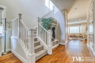 13395 SW Pumpkin Valley Terrace in Beaverton, OR - Building Photo