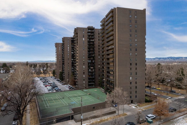 Park Lane Condominium in Denver, CO - Building Photo - Building Photo