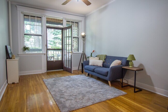 155 Strathmore Rd, Unit 02 in Boston, MA - Building Photo - Building Photo