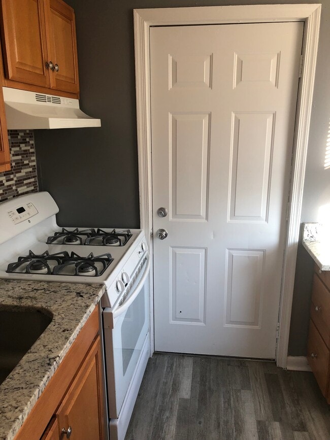 4101 Fernhill Ave, Unit 2W in Baltimore, MD - Building Photo - Building Photo