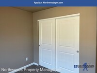 336 Everett Way photo'