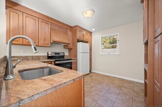 318 Old Black Rock Turnpike in Fairfield, CT - Building Photo - Building Photo