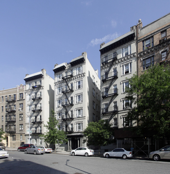 374 Wadsworth Ave in New York, NY - Foto de edificio