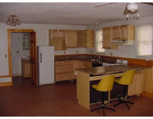 15 N Main St in Templeton, MA - Building Photo