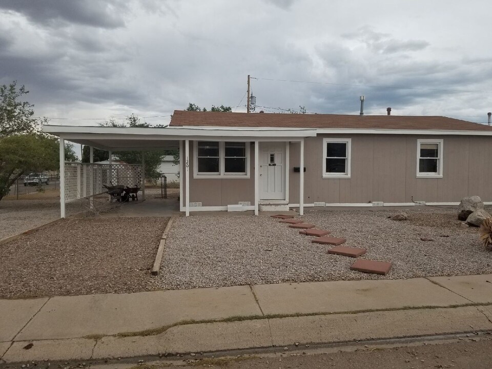 1201 14th St in Alamogordo, NM - Building Photo