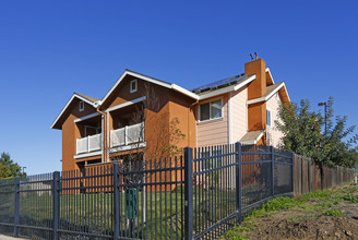 Fanoe Vista in Gonzales, CA - Building Photo - Building Photo