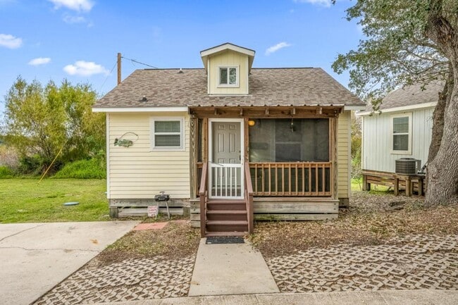 property at 5481 TX-35