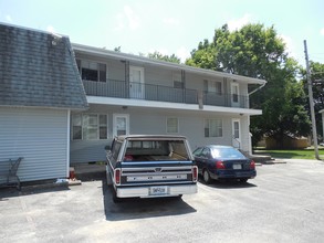 Lexington Apartments in Springfield, MO - Building Photo - Building Photo