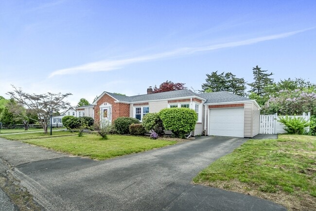 property at 8 Greystone Ave