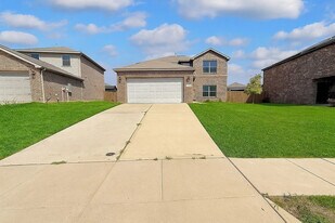 Room in House on Serena Dr in Ferris, TX - Building Photo