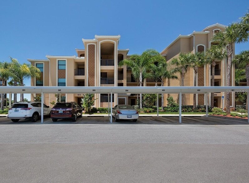 6515 Grand Estuary Trail, Unit 103 in Bradenton, FL - Building Photo