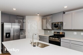 125 Hazelnut Wy in Statesville, NC - Building Photo - Building Photo