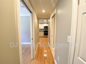 466 Commercial St in Boston, MA - Building Photo - Building Photo