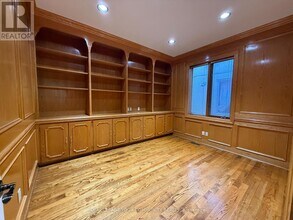 238 Horsham Ave in Toronto, ON - Building Photo - Building Photo