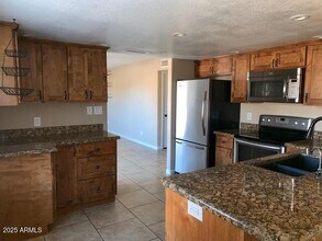 3753 E Charter Oak Rd in Phoenix, AZ - Building Photo - Building Photo