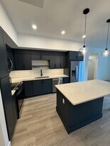 60 NW 31st St, Unit B3 in Miami, FL - Building Photo