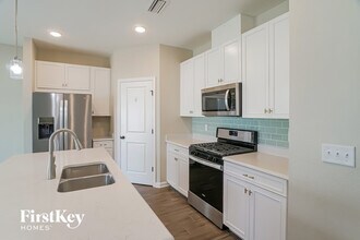 92 Vicksburg Dr in Saint Johns, FL - Foto de edificio - Building Photo