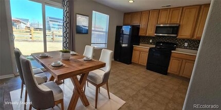 832 Sunrise Dr in Lochbuie, CO - Building Photo - Building Photo