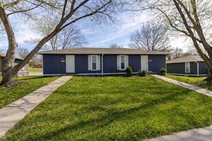 206 Wheaton Ct in Columbia, MO - Building Photo