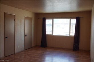 506 Mckellar Cir in Las Vegas, NV - Building Photo - Building Photo