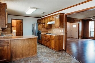 2106 Pecan St in Bonham, TX - Building Photo - Building Photo