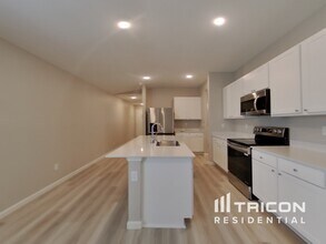 2909 Grand Finale St in Green Cove Springs, FL - Building Photo - Building Photo