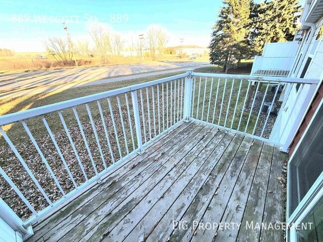 889 Wescott Square in Eagan, MN - Building Photo - Building Photo